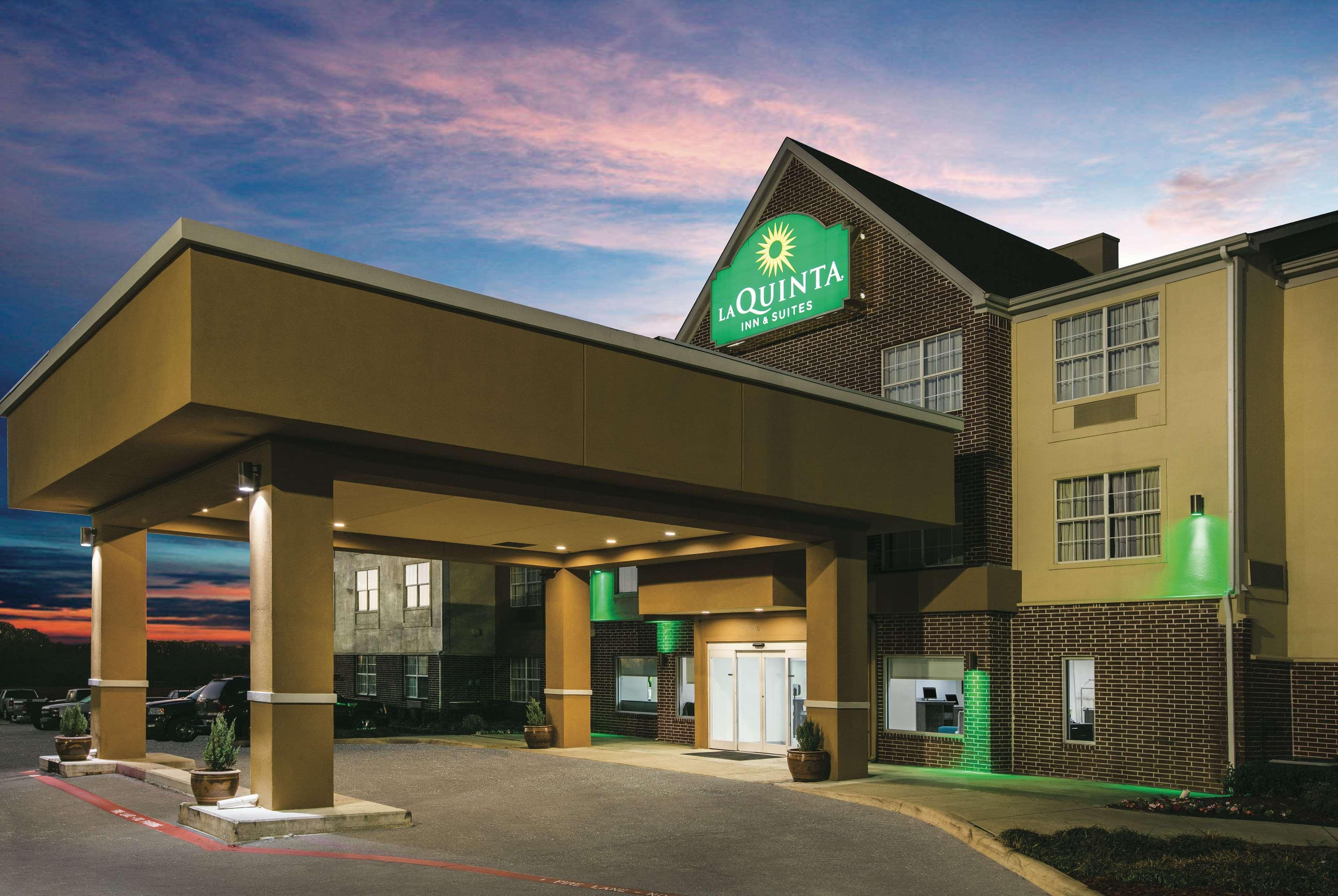 La Quinta By Wyndham Dallas Mesquite Exterior photo