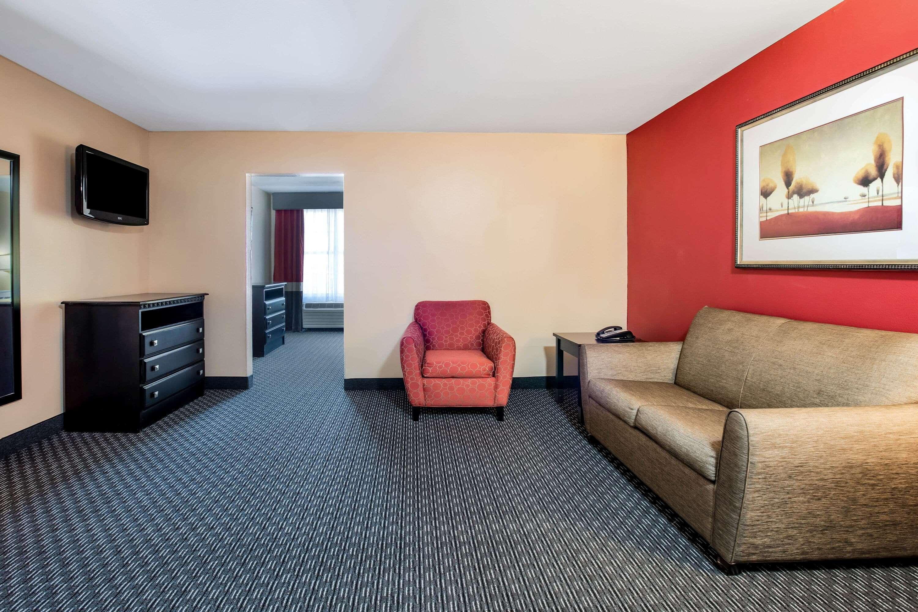 La Quinta By Wyndham Dallas Mesquite Exterior photo