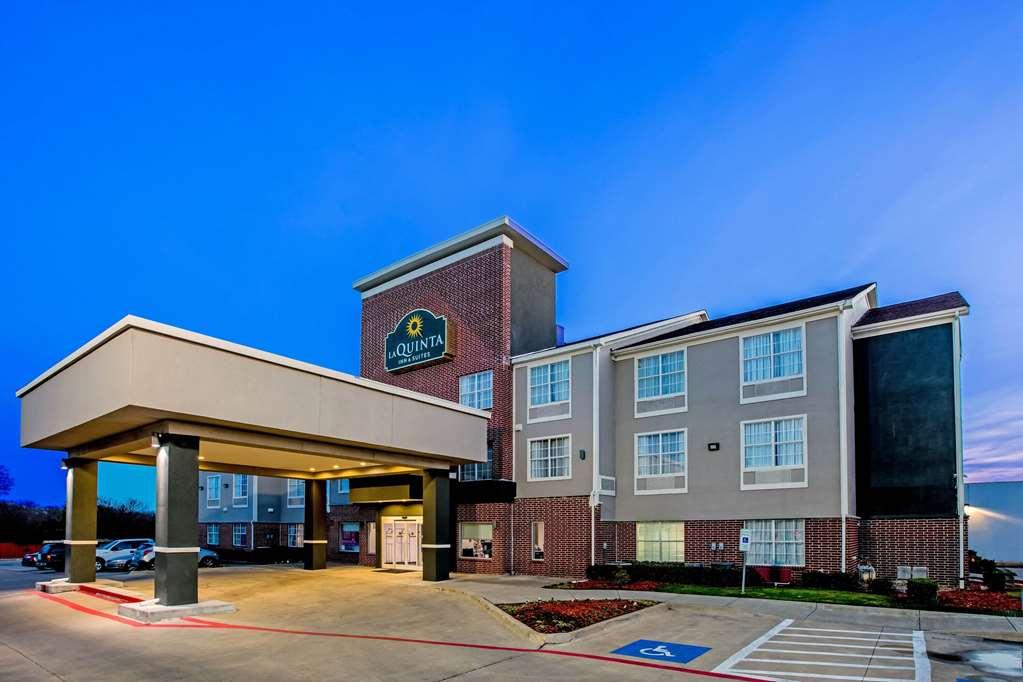 La Quinta By Wyndham Dallas Mesquite Exterior photo