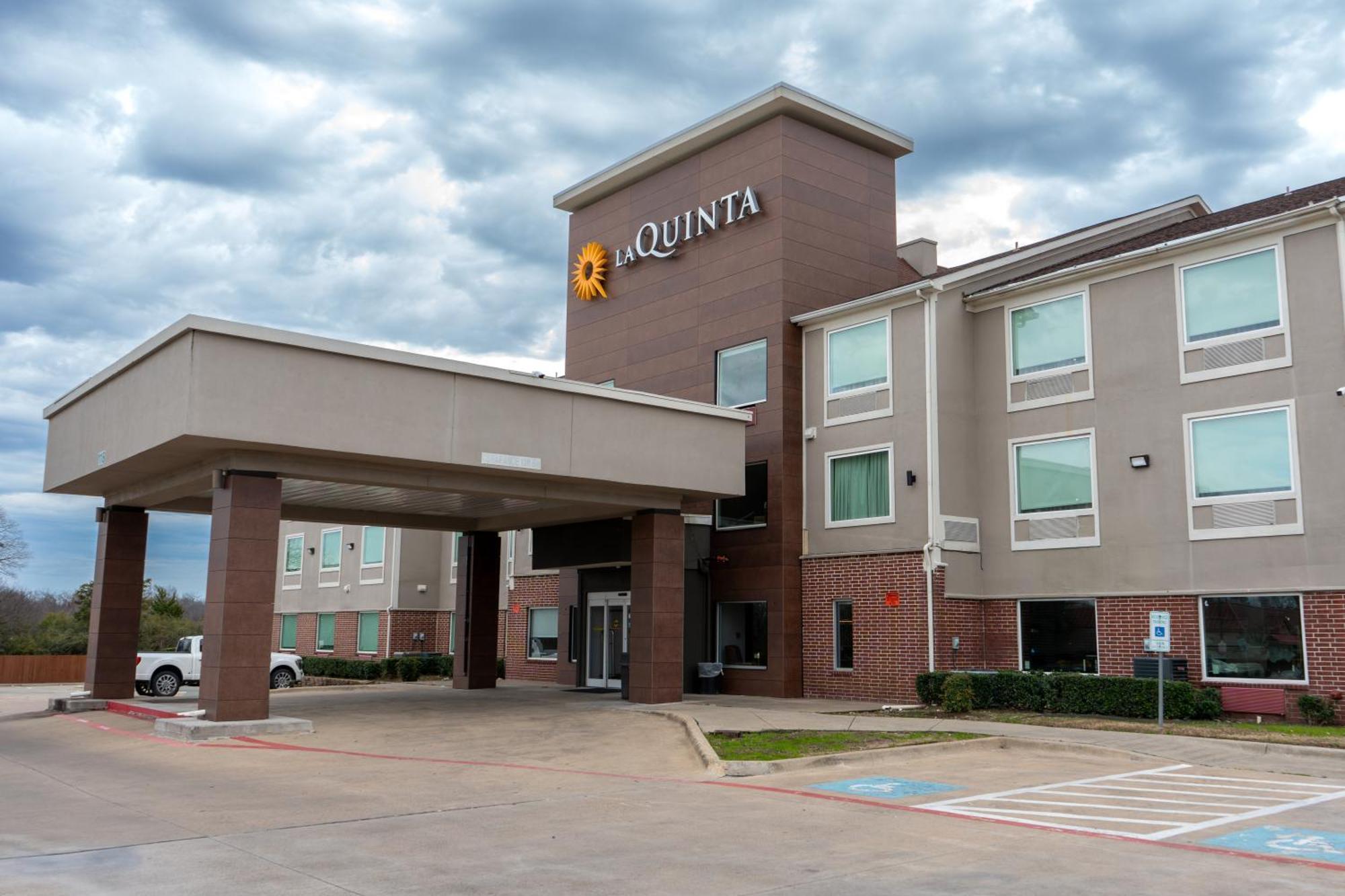 La Quinta By Wyndham Dallas Mesquite Exterior photo